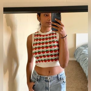 LEVI’S Strawberry Vest